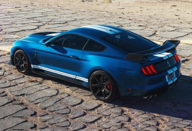 Ford Mustang GT - Thumbnail 2