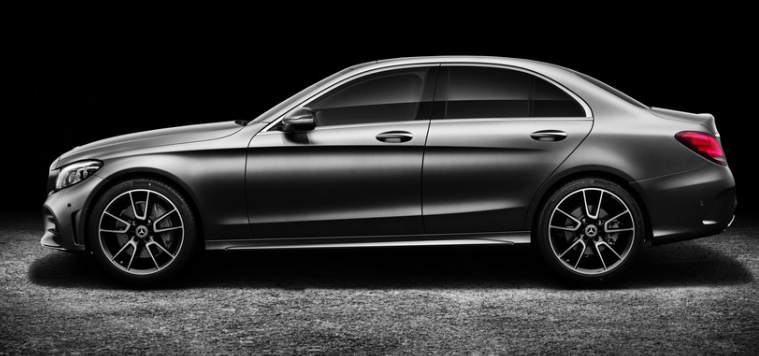 Mercedes-Benz C-Class - Thumbnail 2