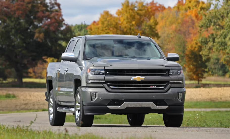 Chevrolet Silverado - Thumbnail 4